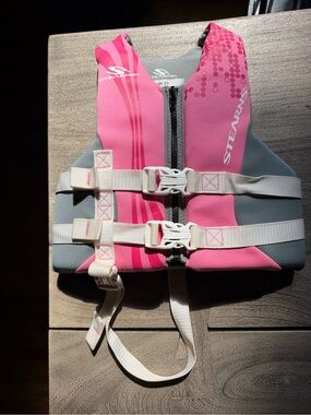 Stearns Kids life vest